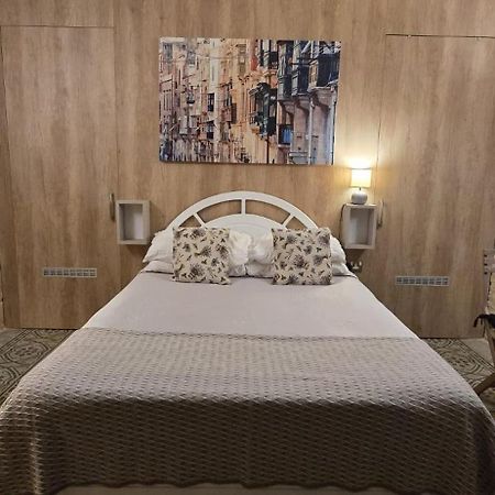 Servants' Quarters Studio Apartment Valeta Exterior foto